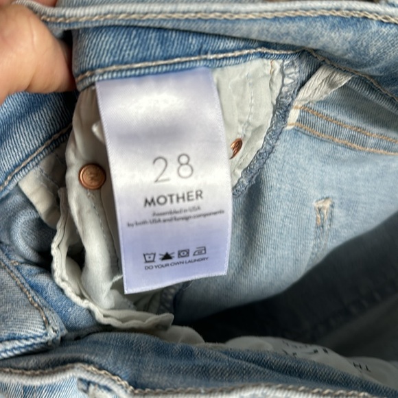 Weekender Fray - Action Shot - Picture 5 of 6